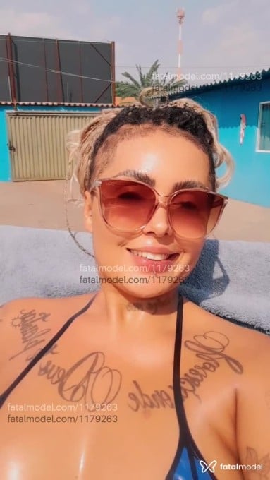 Acompanhante mulher loira (o) de olhos pretos em Goiânia - Antonella
