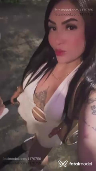 Acompanhante mulher morena (o) de olhos pretos - Lívia Acompanhante mulher morena (o) de olhos pretos - Lívia