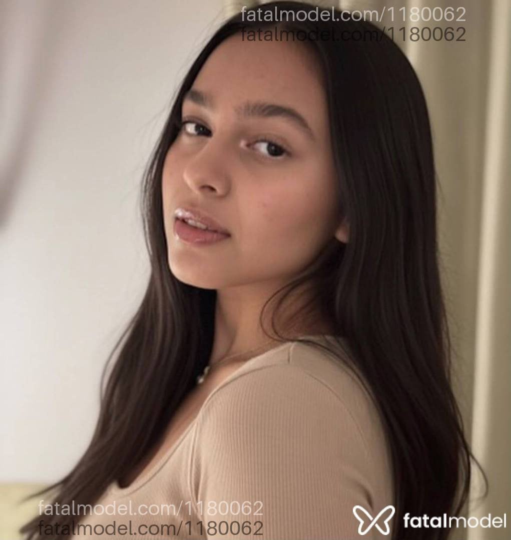 Acompanhante mulher morena (o) de olhos castanhos - Lorena Soares