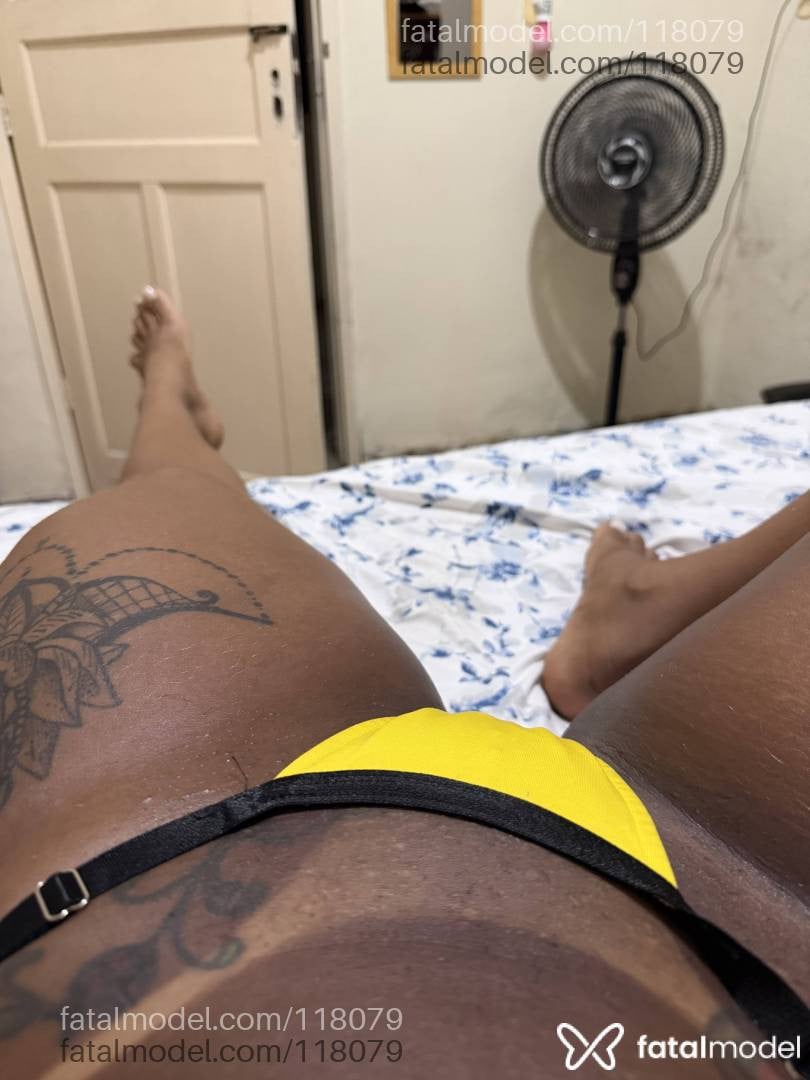 Acompanhante mulher com cabelo castanho de olhos castanhos - Juliana Vasconcelo