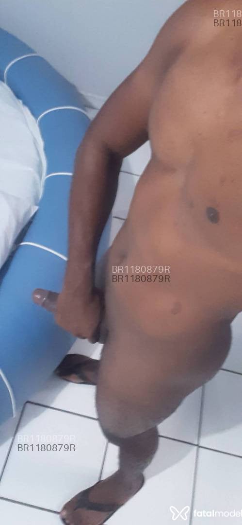 Acompanhante homem morena (o) de olhos castanhos em Parauapebas - Ebano