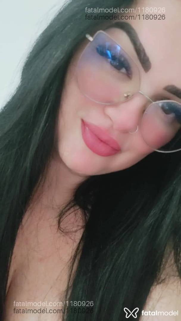 Acompanhante mulher morena (o) de olhos castanhos - Nayara Safira