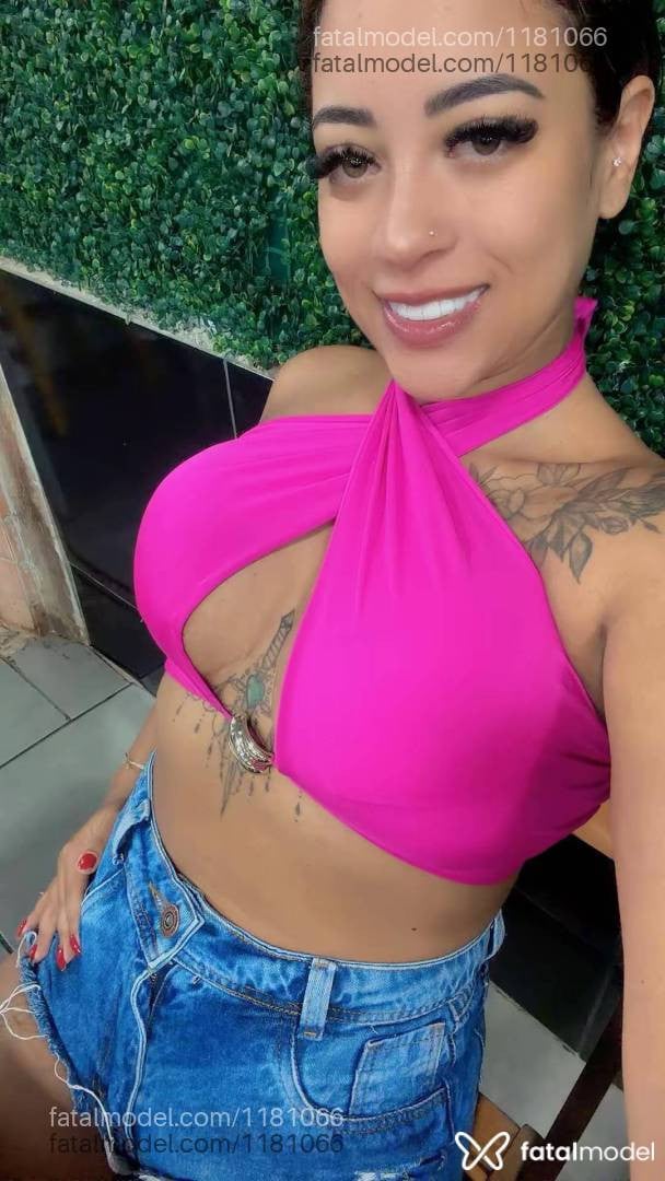 Acompanhante mulher loira (o) de olhos verdes - Thamy Reis