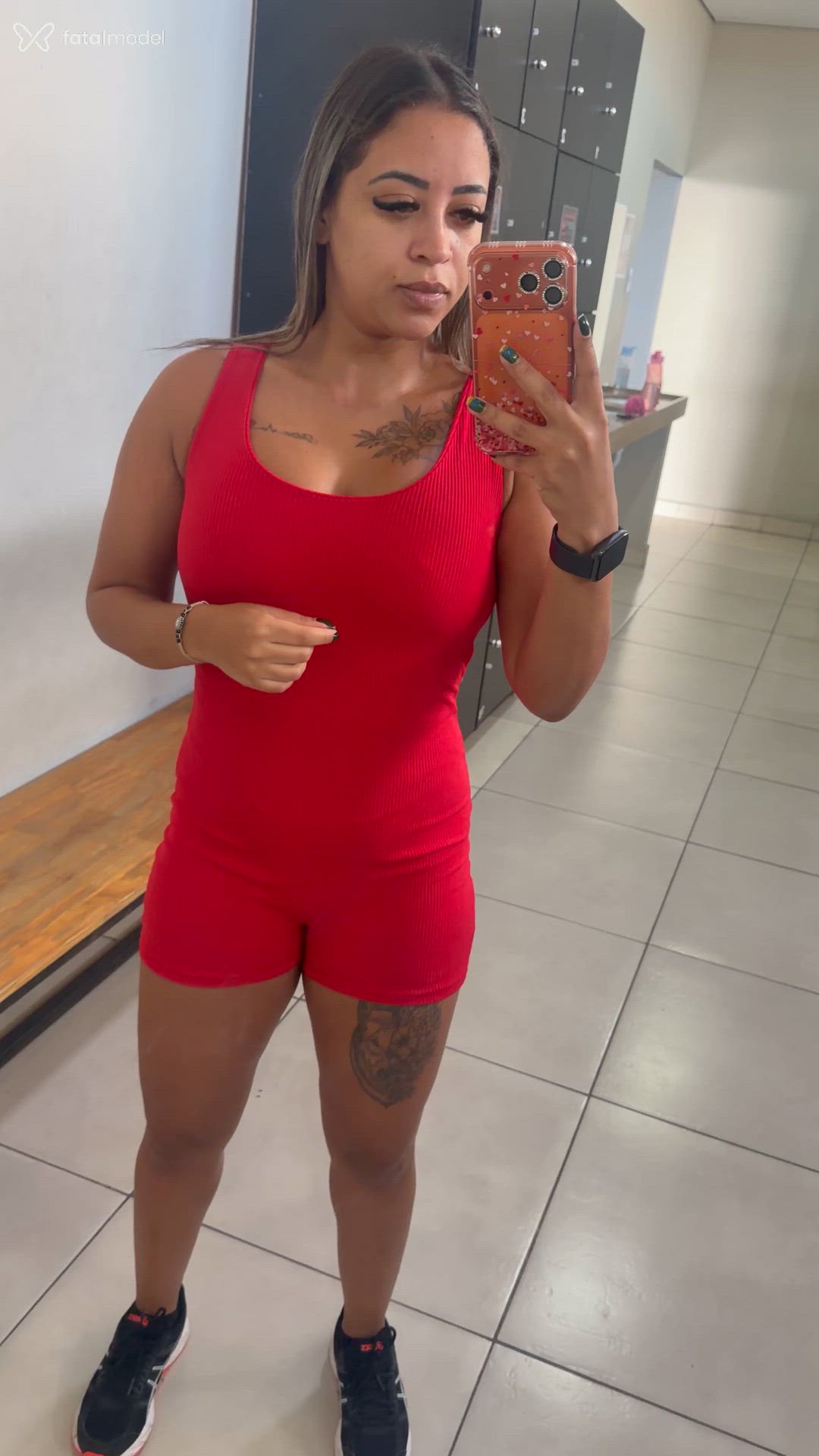 Acompanhante mulher loira (o) de olhos verdes em Osasco Acompanhante mulher loira (o) de olhos verdes em Osasco - Thamy Reis
