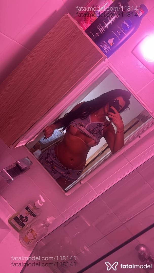 Acompanhante travesti morena (o) de olhos pretos - BYanka Rafaella