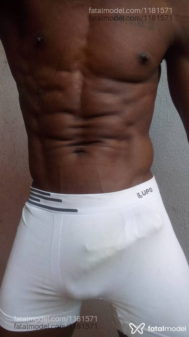 Acompanhante homem morena (o) de olhos pretos em Teixeira de Freitas Acompanhante homem morena (o) de olhos pretos em Teixeira de Freitas - Zulu Negrão