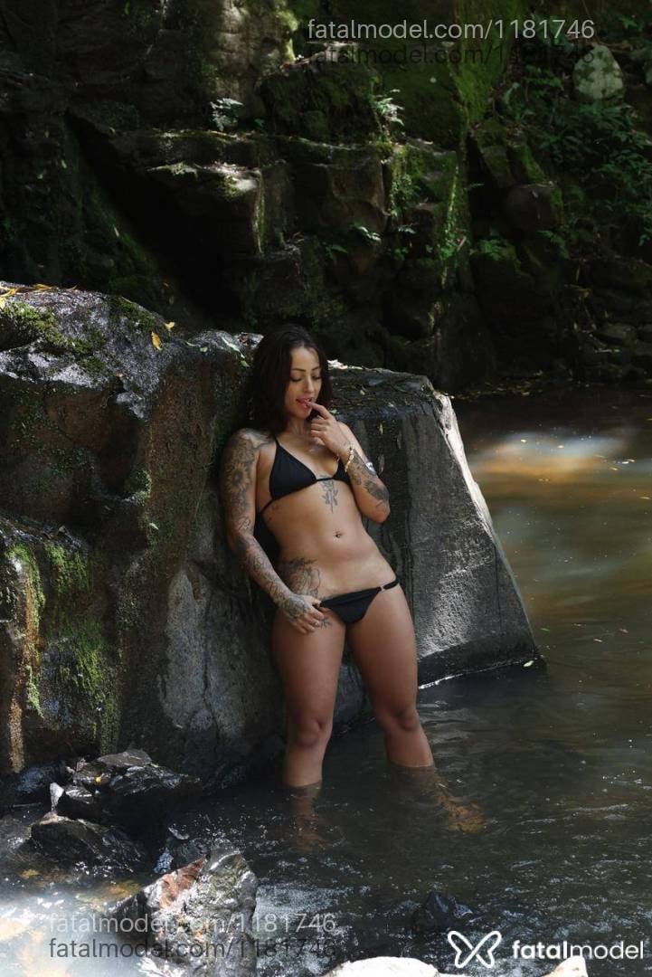 Acompanhante mulher com cabelo castanho de olhos castanhos em Foz do Iguaçu - Annalu