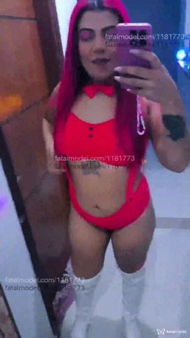 Acompanhante mulher ruiva (o) de olhos castanhos - Hellen Acompanhante mulher ruiva (o) de olhos castanhos - Hellen
