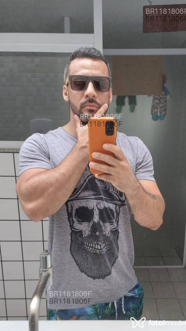 Acompanhante homem morena (o) de olhos mel em Virtual Acompanhante homem morena (o) de olhos mel em Virtual - Bruno Ribeiro