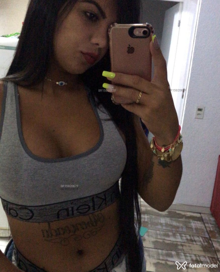 Acompanhante mulher morena (o) de olhos castanhos em Caxias do Sul - May Maia