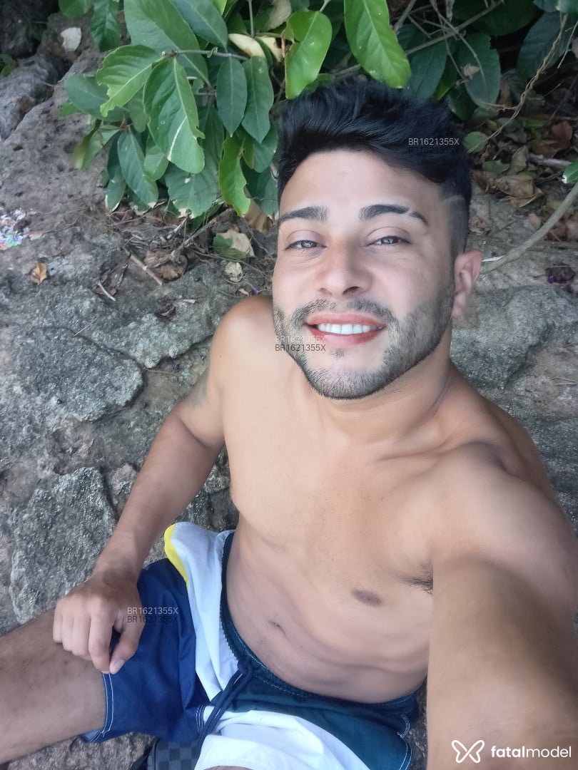 Acompanhante homem morena (o) de olhos castanhos em Ubatuba - Prado