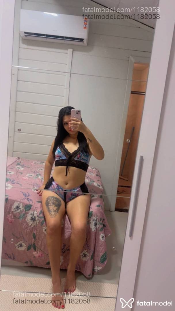 Acompanhante mulher morena (o) de olhos castanhos - Luara