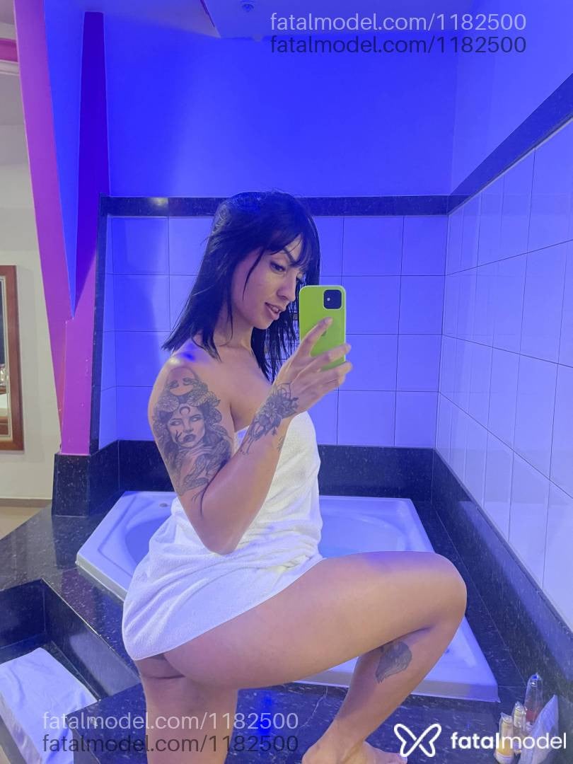 Acompanhante travesti com cabelo castanho de olhos castanhos em Ituiutaba Acompanhante travesti com cabelo castanho de olhos castanhos em Ituiutaba - Patty freitas
