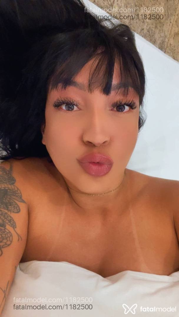 Acompanhante travesti com cabelo castanho de olhos castanhos em Ituiutaba - Patty freitas