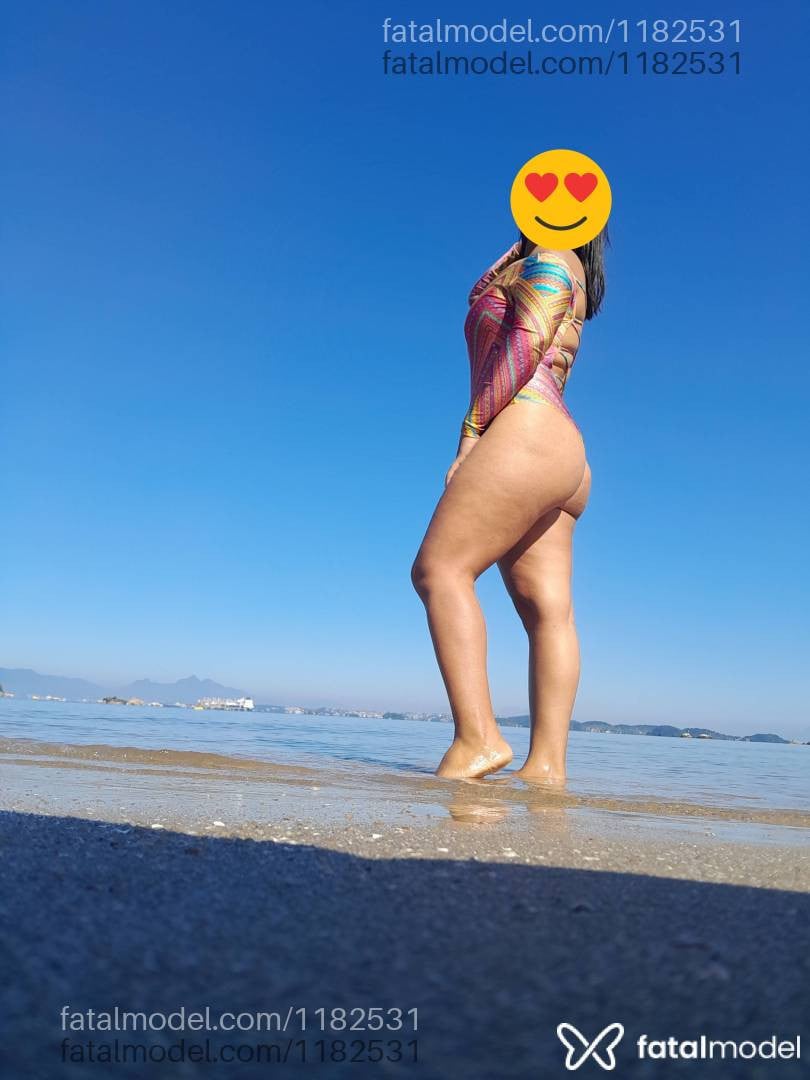 Acompanhante mulher morena (o) de olhos castanhos - Larissa