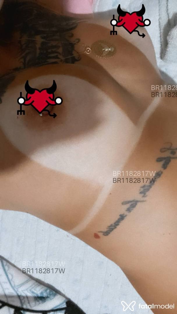 Acompanhante mulher morena (o) de olhos castanhos em Três Corações - Mel Guimarães