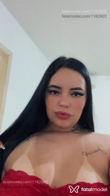 Acompanhante mulher morena (o) de olhos castanhos em Itapema - ágatha