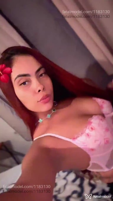Acompanhante mulher ruiva (o) de olhos castanhos em Praia Grande - Thais