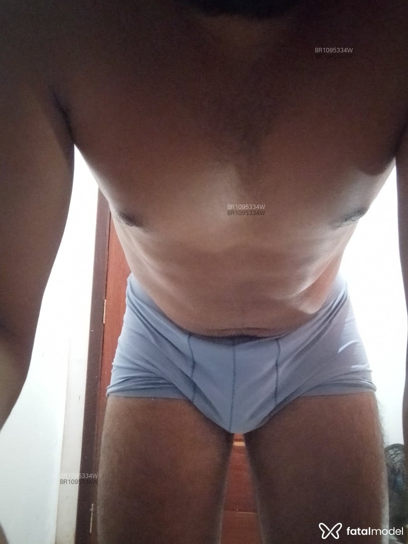Acompanhante homem morena (o) de olhos castanhos em Fortaleza - Chocolate