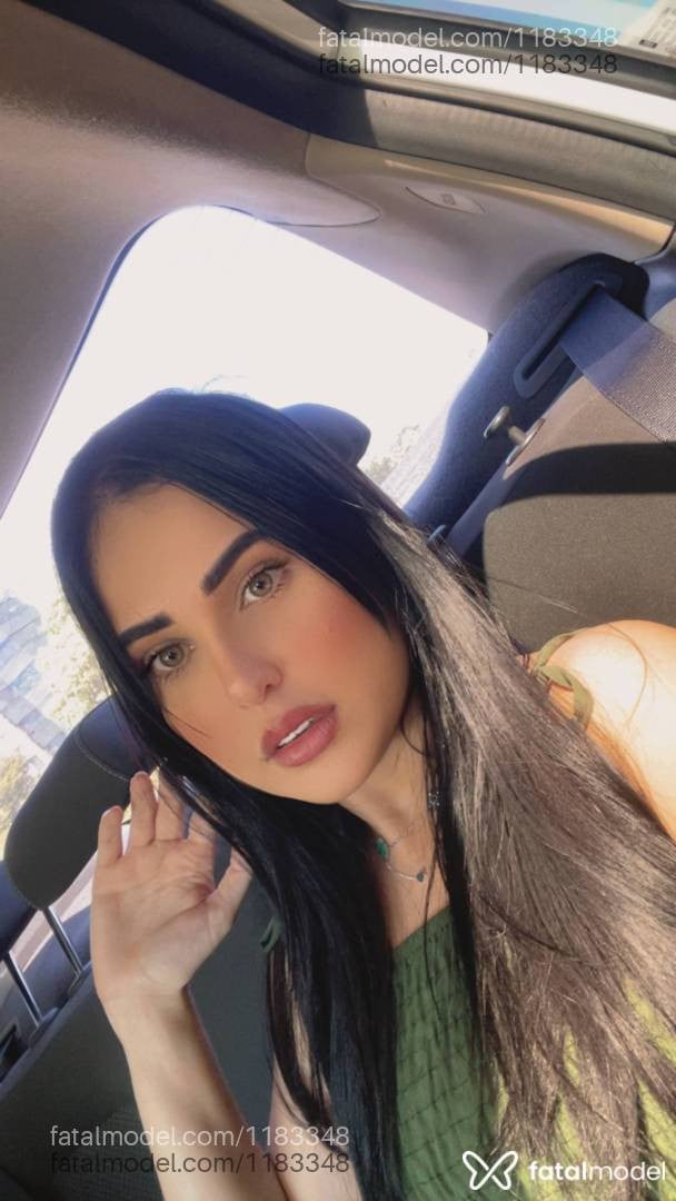 Acompanhante mulher morena (o) de olhos mel - Clara Lopez