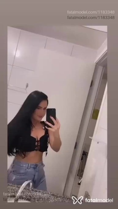 Acompanhante mulher morena (o) de olhos mel em Brasília - Clara Lopez
