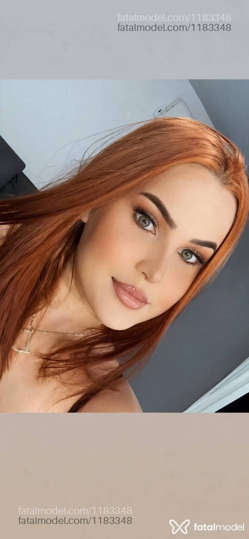 Acompanhante mulher morena (o) de olhos mel em Brasília - Clara Lopez