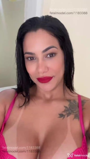 Acompanhante mulher morena (o) de olhos castanhos em Curvelo Acompanhante mulher morena (o) de olhos castanhos em Curvelo - Fernanda castelo