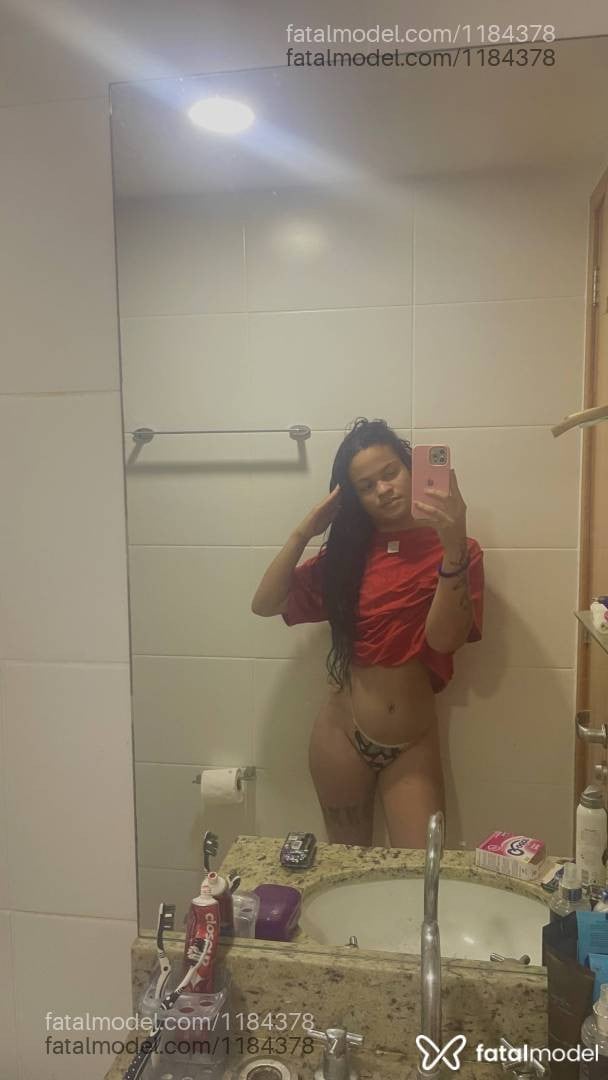 Acompanhante mulher trans ruiva (o) de olhos mel em Três Rios Acompanhante mulher trans ruiva (o) de olhos mel em Três Rios - Larissa Biles