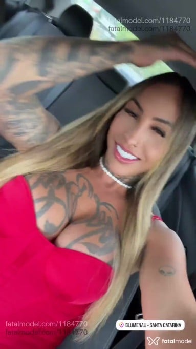 Acompanhante mulher trans morena (o) de olhos castanhos em Blumenau Acompanhante mulher trans morena (o) de olhos castanhos em Blumenau - Valenttina Sampaio