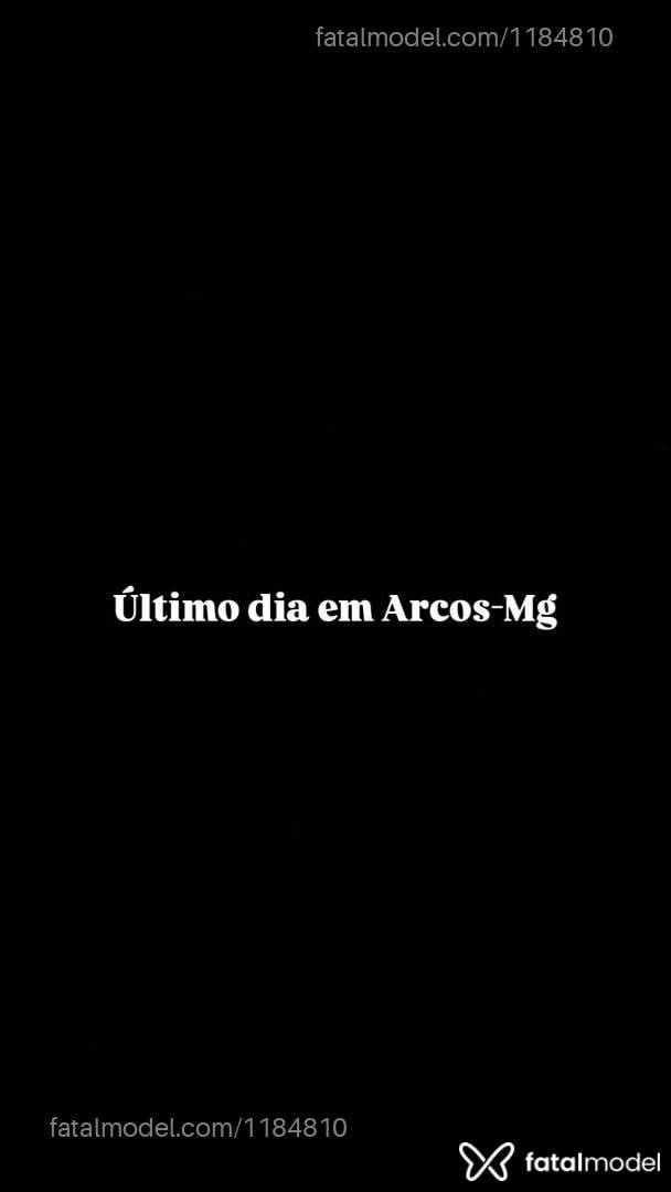 Acompanhante mulher morena (o) de olhos mel - Scarlett Stone