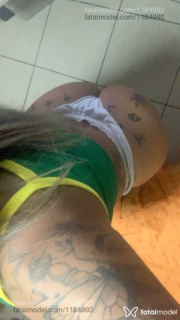 Acompanhante mulher com cabelo castanho de olhos castanhos em Manhuaçu - Gabriela Penélope