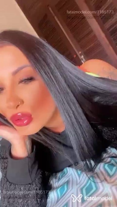 Acompanhante mulher morena (o) de olhos castanhos em Carazinho - Nicole Dias