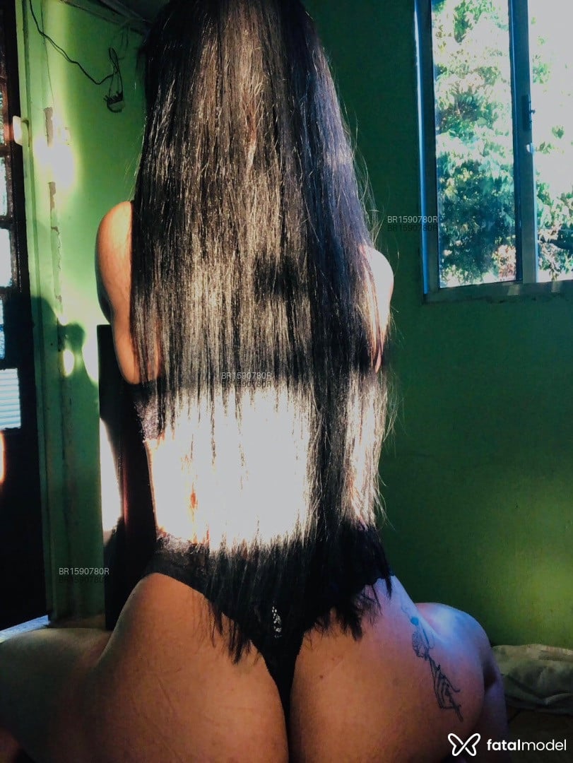 Acompanhante mulher com cabelo castanho de olhos castanhos em Campos de Júlio Acompanhante mulher com cabelo castanho de olhos castanhos em Campos de Júlio - Cacal Ferreira