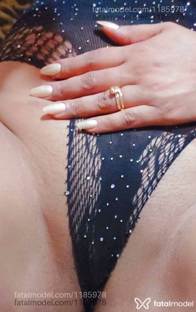 Acompanhante mulher loira (o) de olhos mel em Londrina - Anny