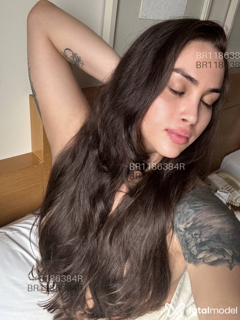 Acompanhante mulher trans com cabelo castanho de olhos castanhos em Ribeirão Preto Acompanhante mulher trans com cabelo castanho de olhos castanhos em Ribeirão Preto - Bruna Alves