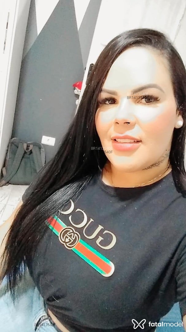 Acompanhante mulher morena (o) de olhos castanhos em Paraty Acompanhante mulher morena (o) de olhos castanhos em Paraty - Heshyla
