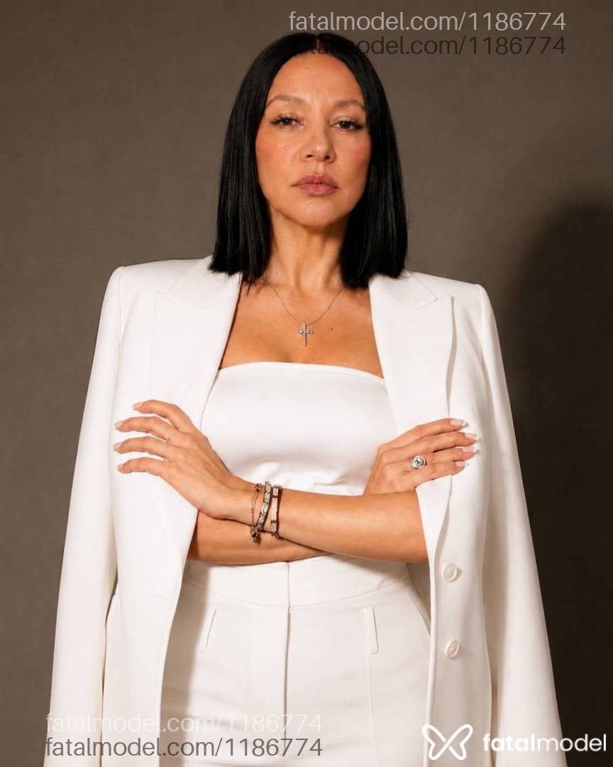 Acompanhante mulher morena (o) de olhos mel - Taís Hadid