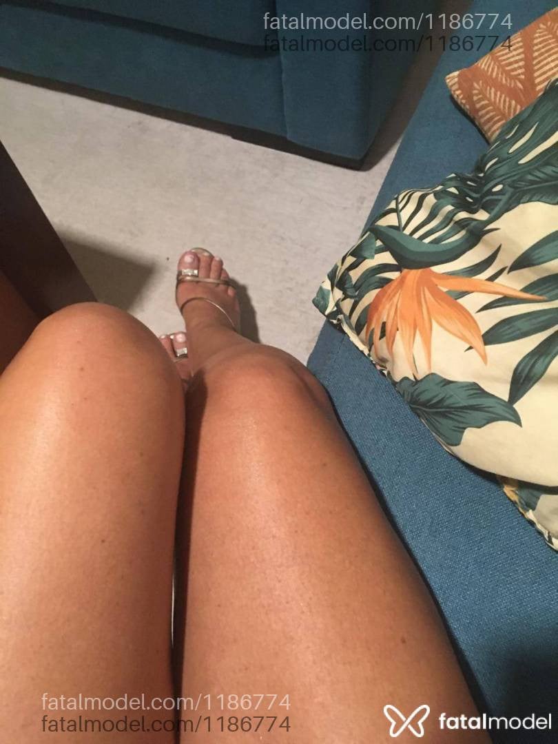 Acompanhante mulher morena (o) de olhos mel - Taís Hadid