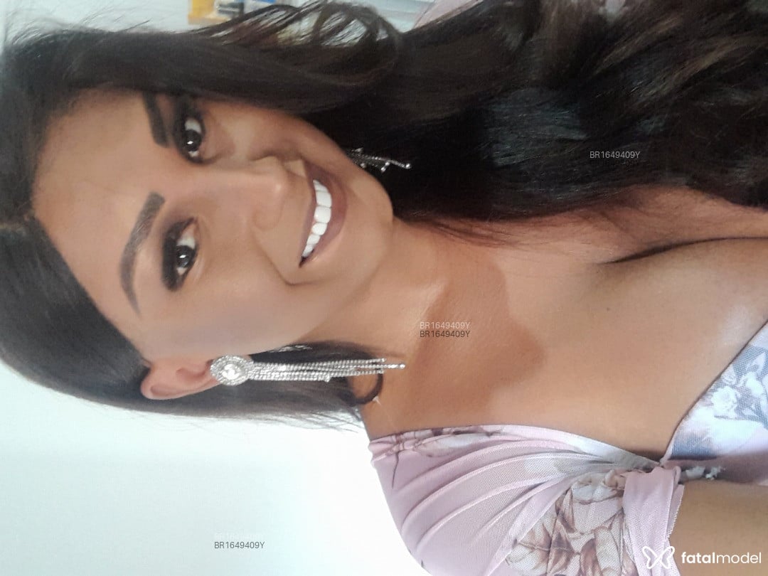 Acompanhante mulher trans morena (o) de olhos pretos em Florianópolis - Lais