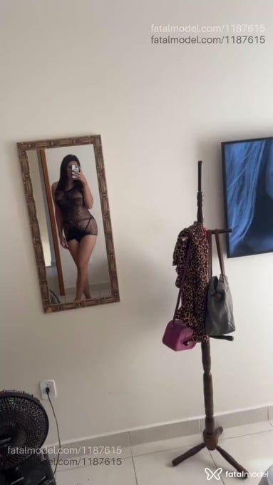 Acompanhante mulher trans morena (o) de olhos castanhos em Virtual - Camila Santos