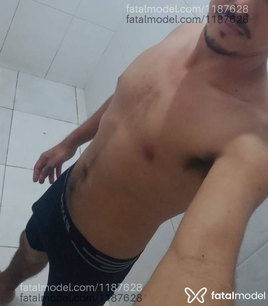 Acompanhante homem com cabelo castanho de olhos castanhos - Wpbs Acompanhante homem com cabelo castanho de olhos castanhos - Wpbs
