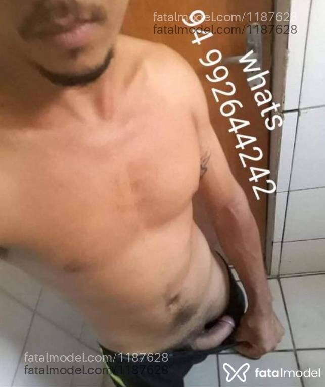 Acompanhante homem com cabelo castanho de olhos castanhos - Wpbs Acompanhante homem com cabelo castanho de olhos castanhos - Wpbs