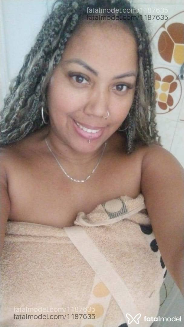 Acompanhante mulher com cabelo castanho de olhos castanhos em Santa Maria - Karol