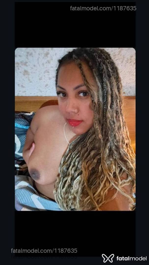 Acompanhante mulher com cabelo castanho de olhos castanhos - Karol