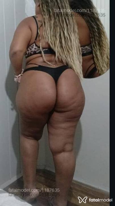Acompanhante mulher com cabelo castanho de olhos castanhos - Karol