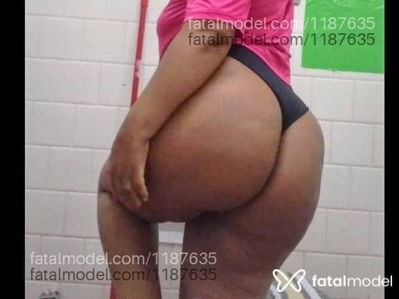 Acompanhante mulher com cabelo castanho de olhos castanhos em Santa Maria - Karol