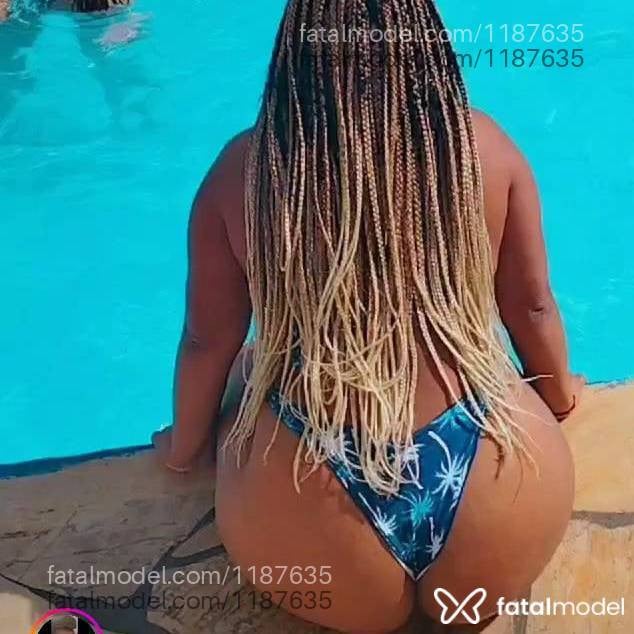 Acompanhante mulher com cabelo castanho de olhos castanhos em Santa Maria - Karol