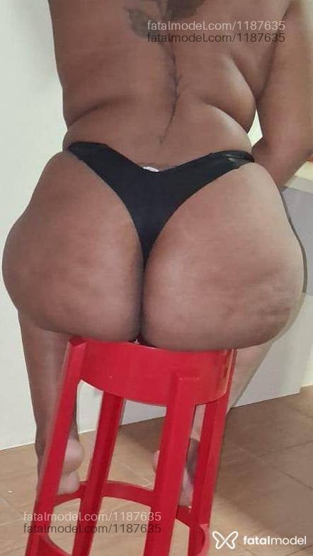 Acompanhante mulher com cabelo castanho de olhos castanhos em Caxias do Sul - Karol