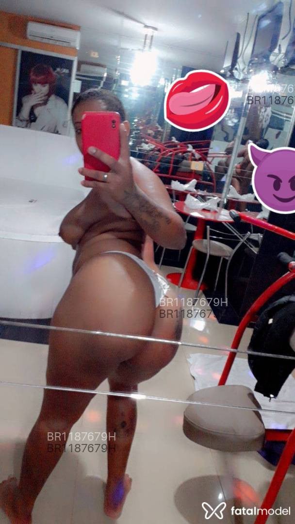 Acompanhante mulher morena (o) de olhos castanhos em Jataí Acompanhante mulher morena (o) de olhos castanhos em Jataí - Natalia