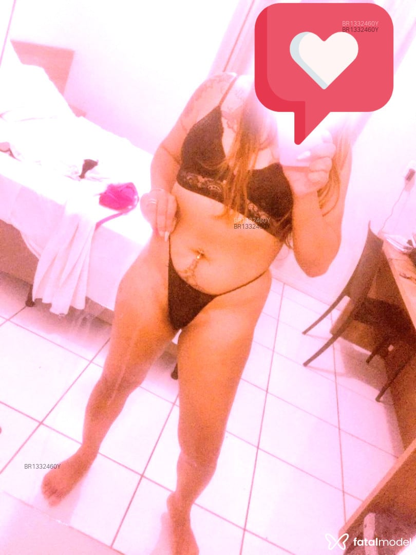 Acompanhante mulher com cabelo castanho de olhos castanhos em Virtual - Larissa Mel